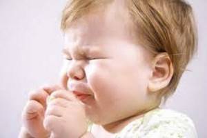 Навязчивый кашель у ребенка: о чем говорит его появление и как лечить