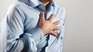 Почему возникает жжение в груди при кашле и способы его устранения