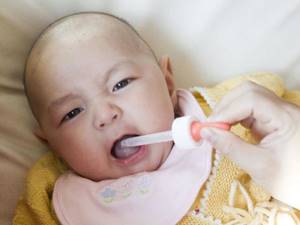Кашель у ребенка 3 месяца: причины со средствами для лечения