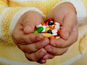 Как выбрать эффективное лекарство от сухого кашля для детей
