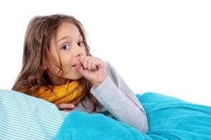 Детский антибиотик при кашле: особенности выбора и применения