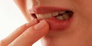 Что способно вызвать сухость во рту и изнуряющий кашель