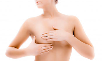 Папилломы на груди: клиническая картина и методы лечения наростов