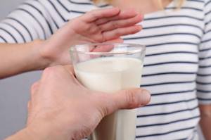 Молоко от кашля: полезные свойства и особенности применения
