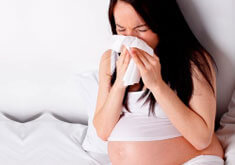 Чем и как допускается лечить кашель при беременности 2 триместр