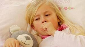 Чем лечить кашель у ребенка: препараты и народные средства