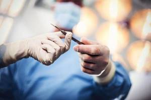 Какие виды операций входят в компетенцию пластического хирурга