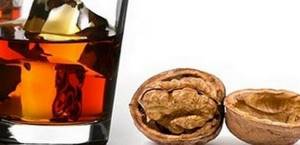 Настойка из перегородок грецкого ореха: помощь при мастопатии