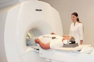 Как проводится магнитно-резонансная томография позвоночника