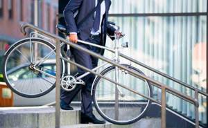Велосипед и простатит: мнения врачей о допустимости велоспорта