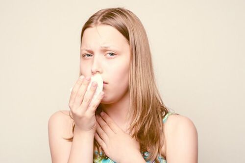 Сухой кашель и температура 38 у взрослого: как облегчить состояние